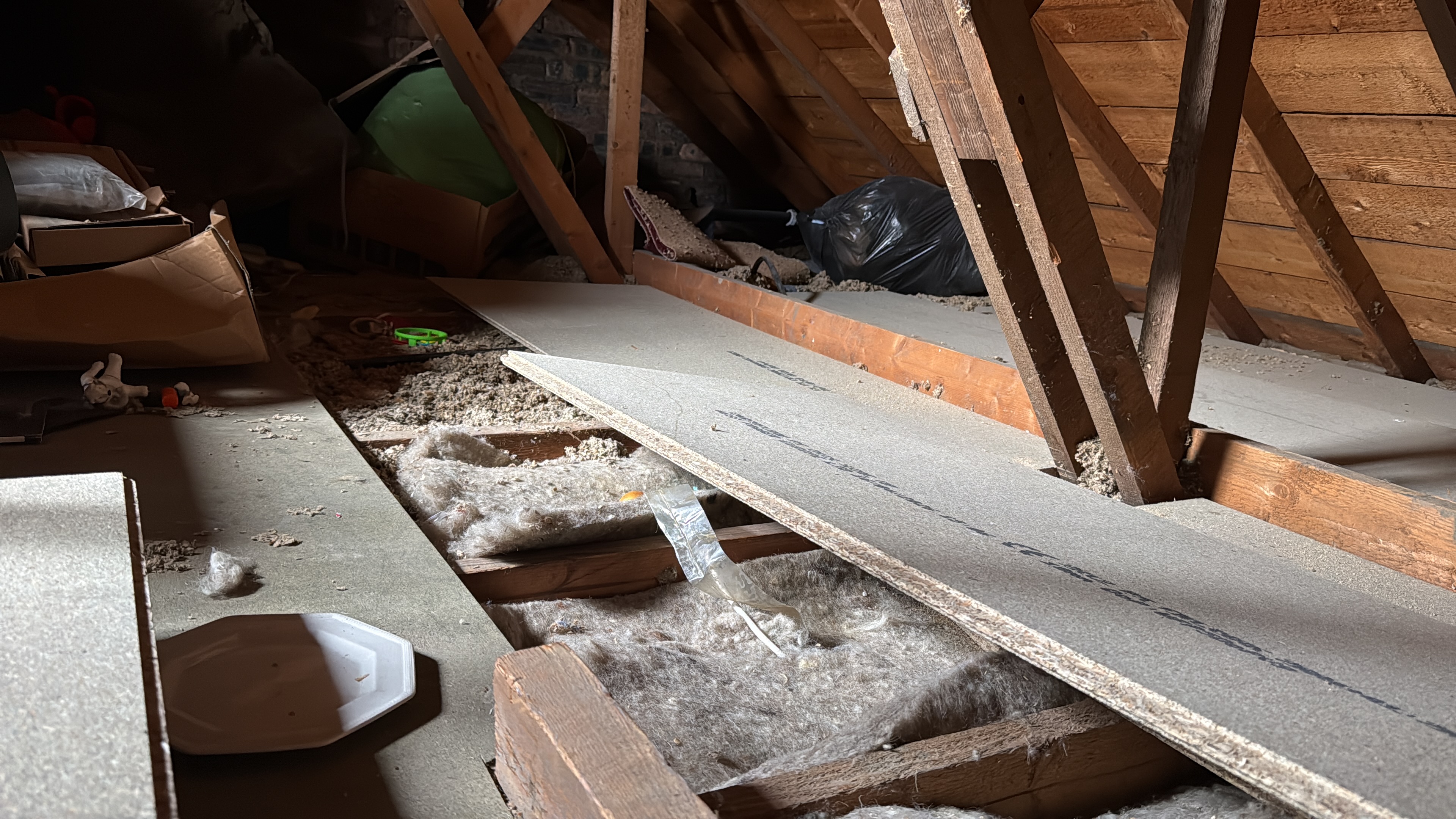 Slight patch up work required on the ceiling after a minor ding